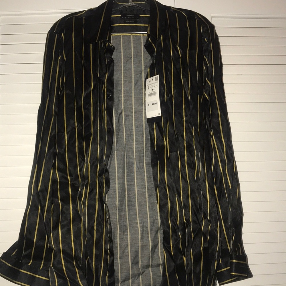 Men’s Zara shirt